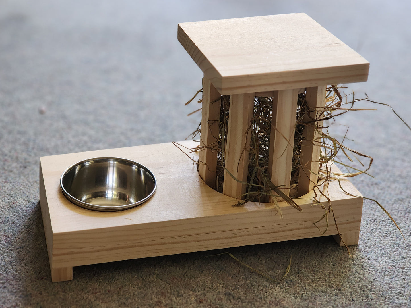 Hay & Pellet Food Station | Complete Feeder for Chinchillas