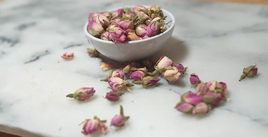 Dried Organic Rose Buds | Crunchy Treat